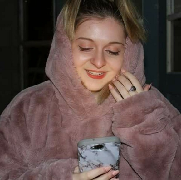 Jackets & Blazers - Fake fur coat